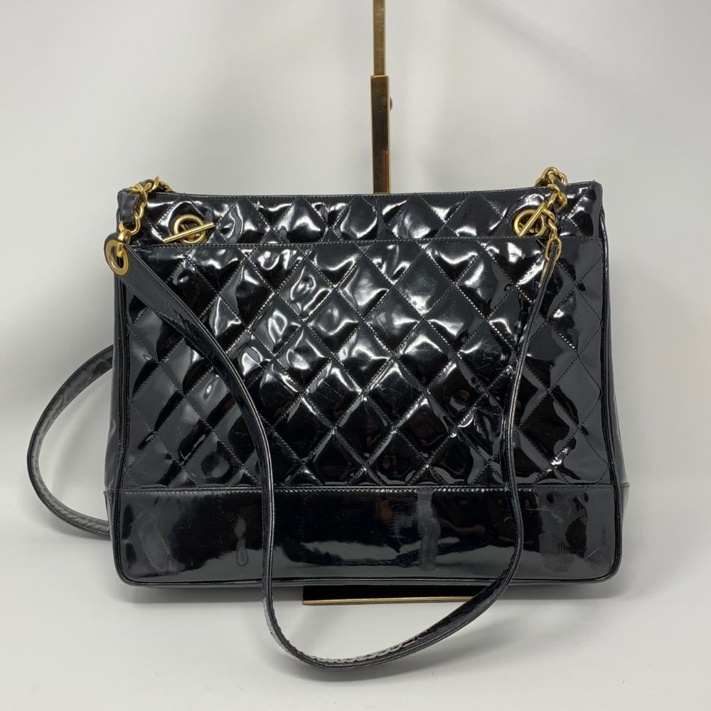 Authentic CHANEL Matelasse Black Patent Leather - Picture 2 of 12